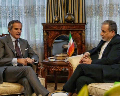 Araghchi: We will defend ourselves, and the opportunity for a nuclear settlement exists