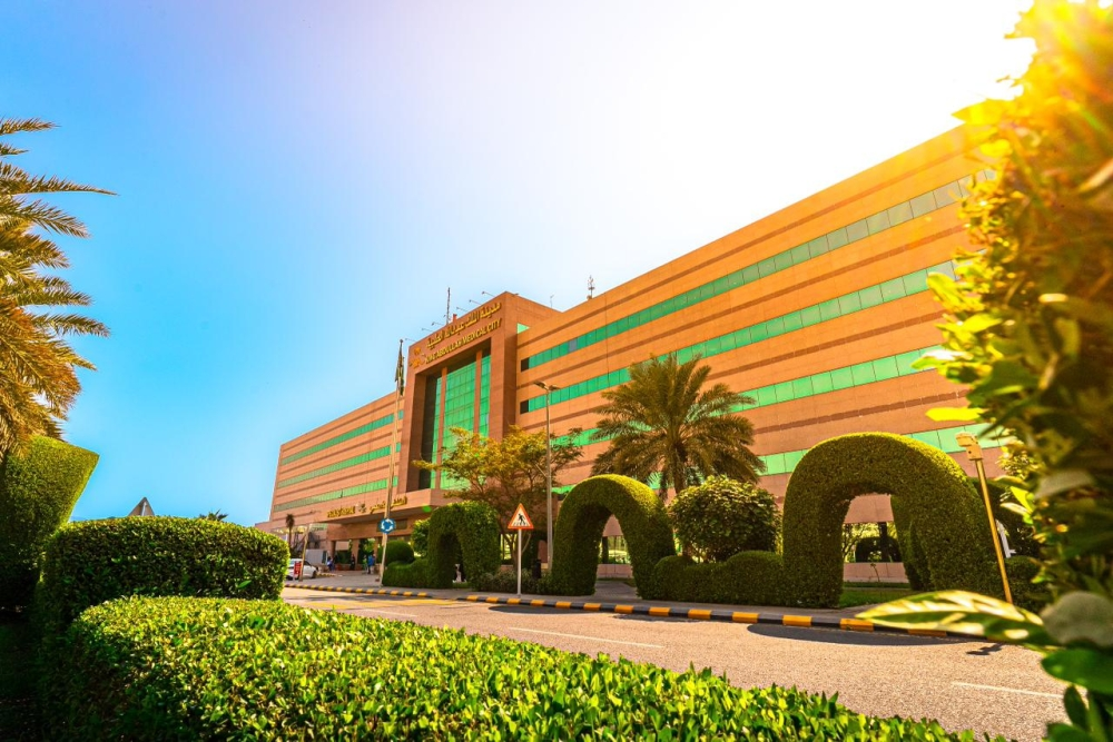 إنقاذ سبعينية بتقنية صمام داخل صمام في مكة | إنجاز طبي سعودي