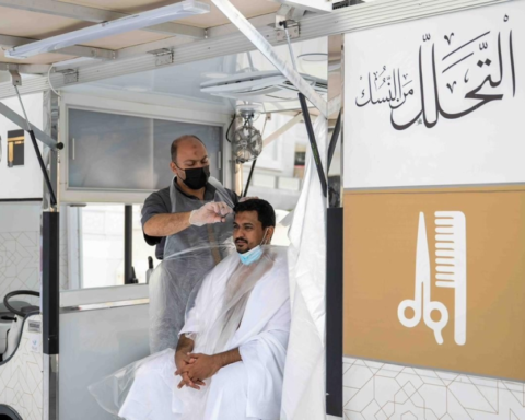 خدمة التحلل بالحرم: عربات مجانية لـ360 ألف معتمر برمضان