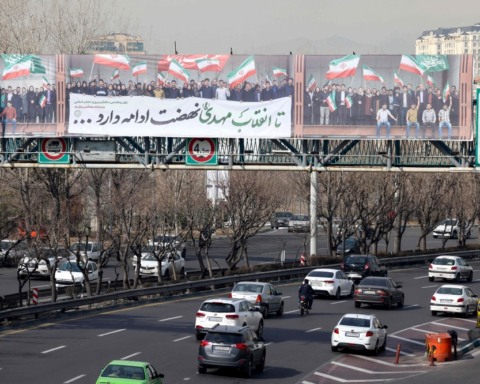 الهند تحث رعاياها على مغادرة إيران وسط تصاعد التوترات