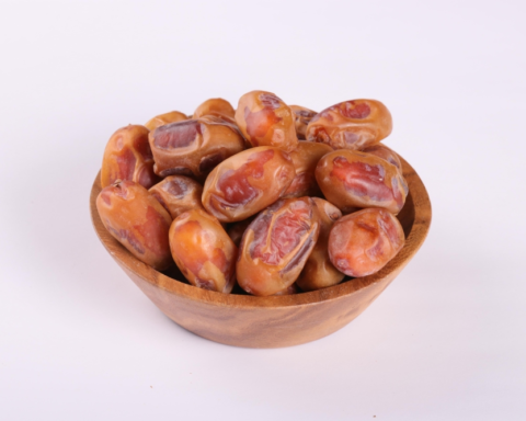 إنتاج تمور الرياض: أمن غذائي واقتصاد مستدام لرؤية 2030