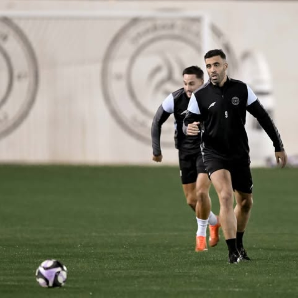 الشباب والهلال: 4 لاعبين مهددون بالإيقاف قبل ديربي الرياض