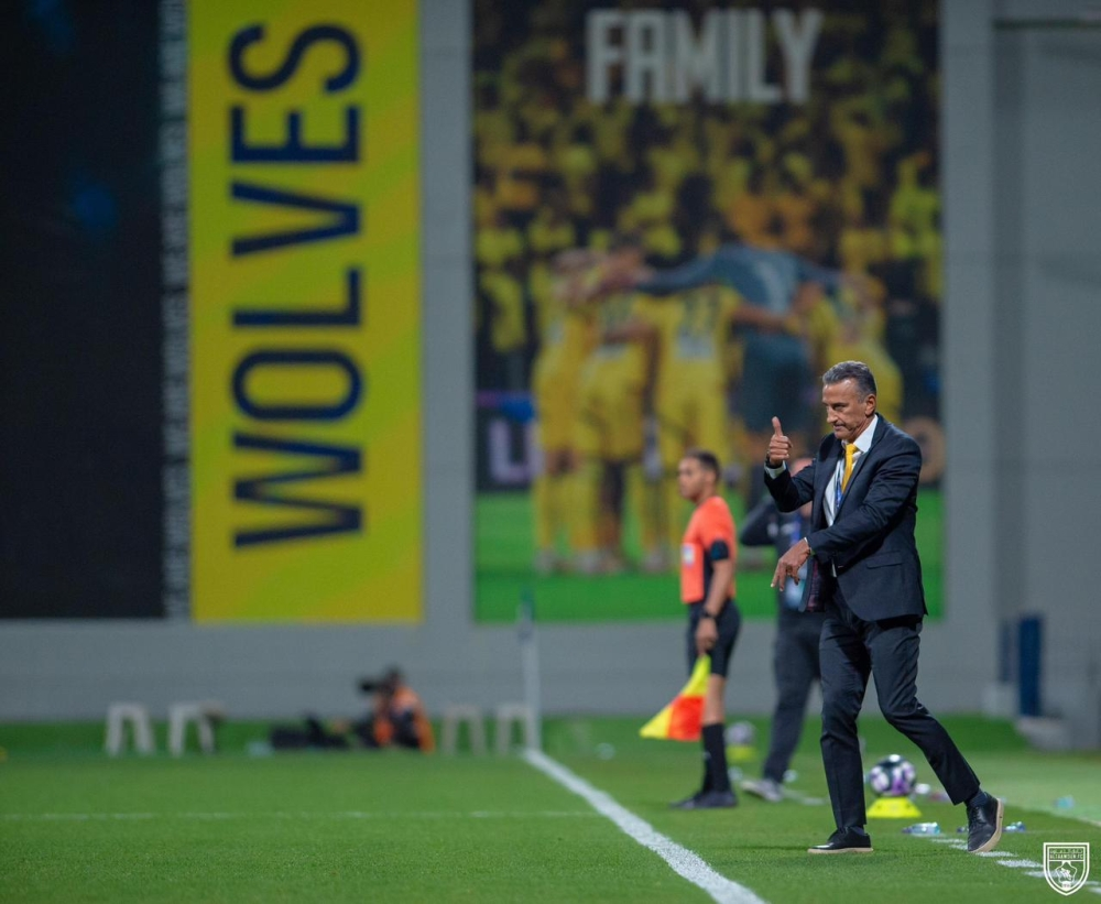 شاموسكا يرحل عن التعاون رسميًا والبديل مدرب سابق