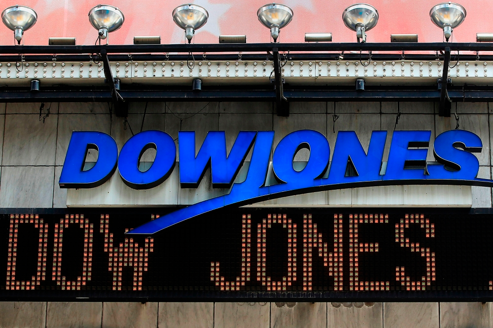 US stocks and the Dow Jones index fell due to artificial intelligence concerns