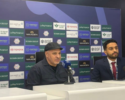 بن زكري ينتقد أداء الشباب رغم الفوز ويستعد لمواجهة الهلال