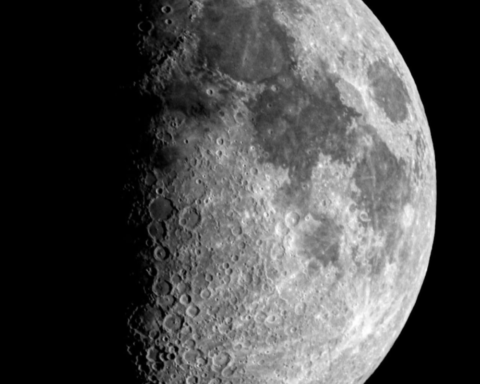 The Ramadan moon in its first quarter phase: date and how to observe it astronomically