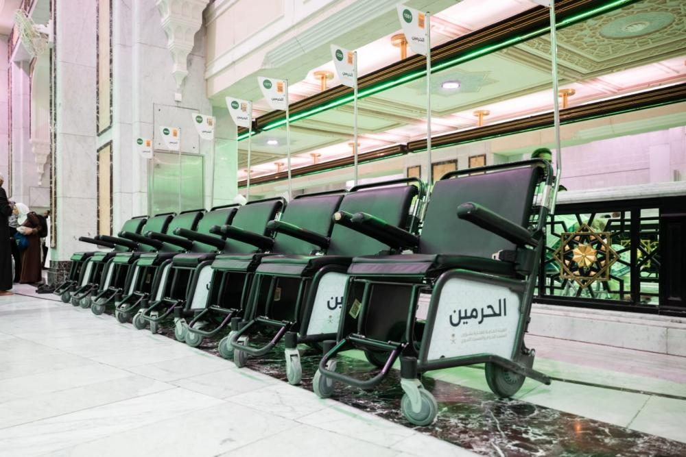 خدمة عربات الطواف من الفندق للمطاف لراحة المعتمرين بمكة