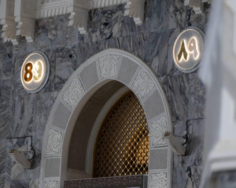 ترقيم أبواب التوسعة الثانية بالمسجد الحرام لتحسين تجربة الزوار