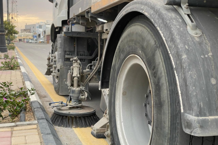 مكة في رمضان: رفع 43 ألف طن نفايات لخدمة المعتمرين والزوار