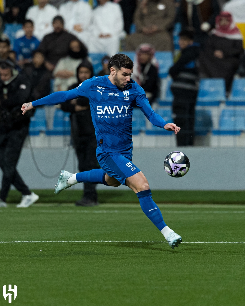 خبير تحكيمي يؤكد صحة ركلة جزاء الهلال أمام التعاون بدوري روشن