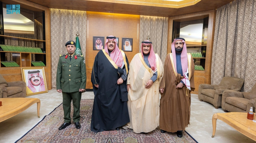 أمير حائل يدشن حملة تراحم لدعم السجناء وأسرهم بالمنطقة