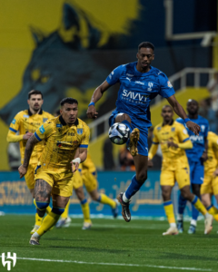 الهلال يتعثر بالتعادل مع التعاون ويشعل صراع دوري روشن