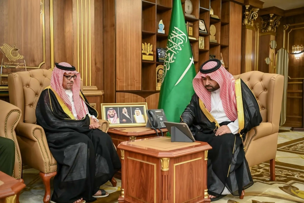 أمير جازان يدشن صندوق تراحم الوقفي لدعم السجناء وأسرهم