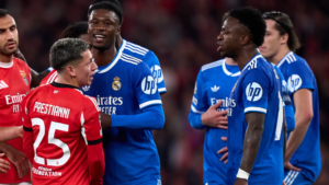 ويفا يؤكد إيقاف بريستياني لاعب بنفيكا بسبب العنصرية ضد فينيسيوس