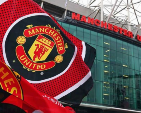 أرباح مانشستر يونايتد ترتفع بعد خطة خفض التكاليف الجديدة