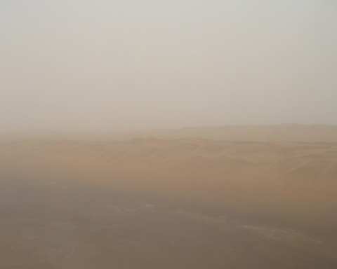 طقس الرياض: تحذير من عاصفة ترابية وتدنٍ في مدى الرؤية