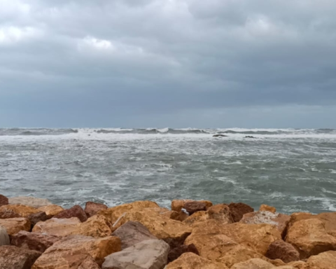 Saudi Arabia weather: Winds and dust in 9 regions with a chance of light rain