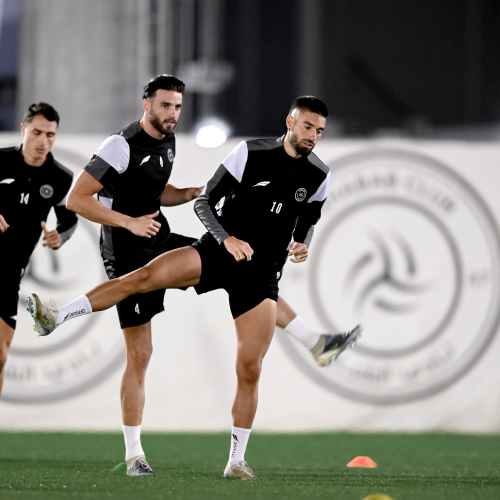ديربي الرياض: الهلال والشباب في قمة نارية بدوري روشن السعودي