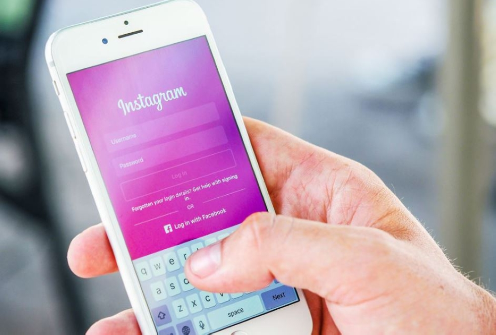 إنستغرام يحذر الأهل لحماية المراهقين من المحتوى الضار