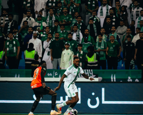 سبب إلغاء هدف إيبانيز أمام الرياض.. خبير تحكيمي يحسم الجدل