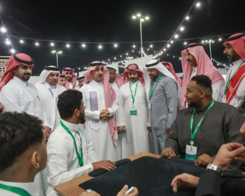 سوق ليالي الليث الرمضاني: دعم للاقتصاد المحلي ووجهة ترفيهية