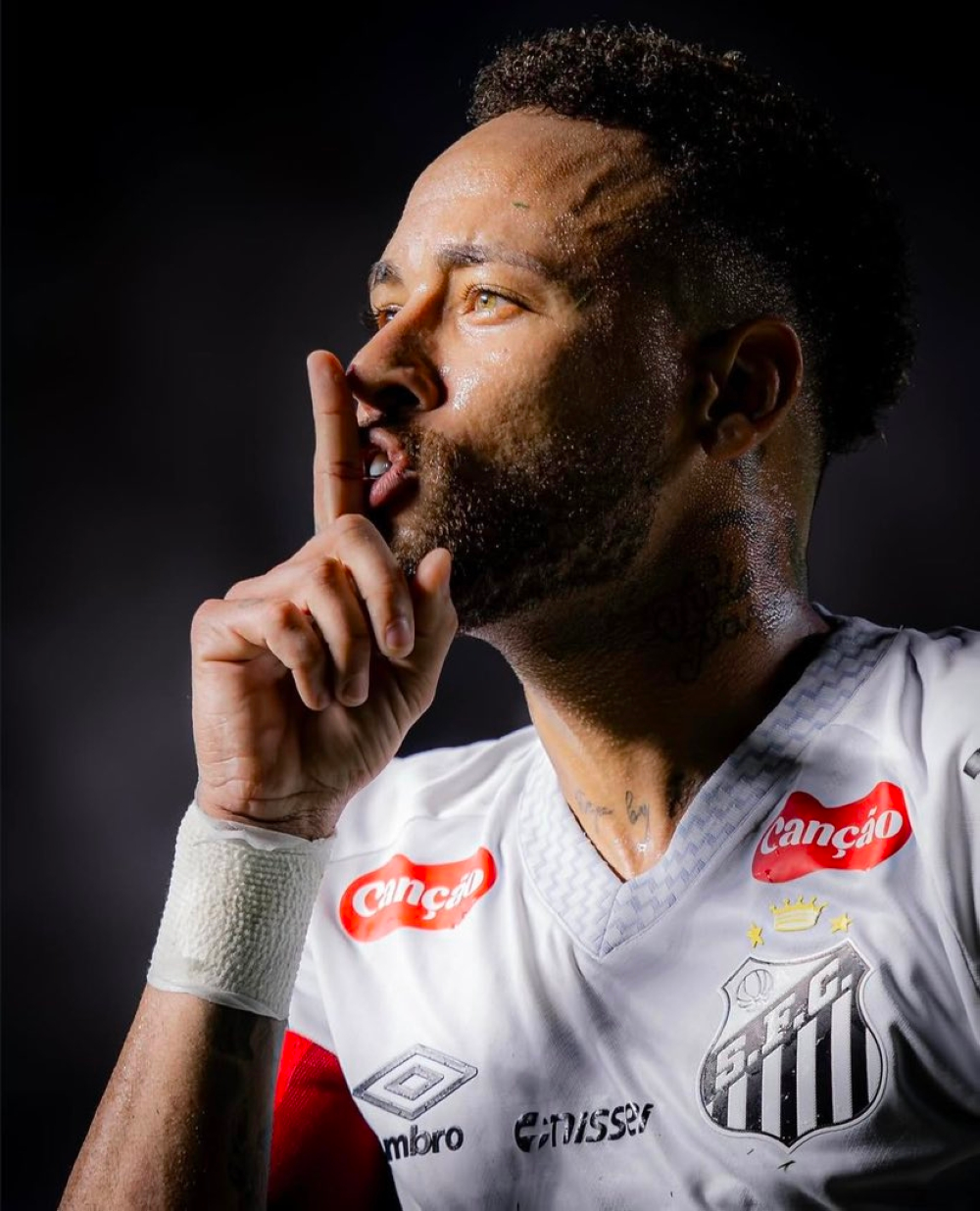 نيمار وتياغو مينديز: تاريخ من الصراع والتدخلات العنيفة