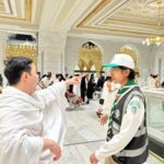 كشافة السعودية: 750 متطوعاً لخدمة المعتمرين في الحرمين