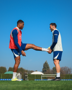 إنتر ميلان ضد جنوى: خطوة جديدة نحو النجمة الثانية في الدوري