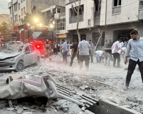 الصين تحذر رعاياها في إيران وسط مخاوف من صراع إقليمي