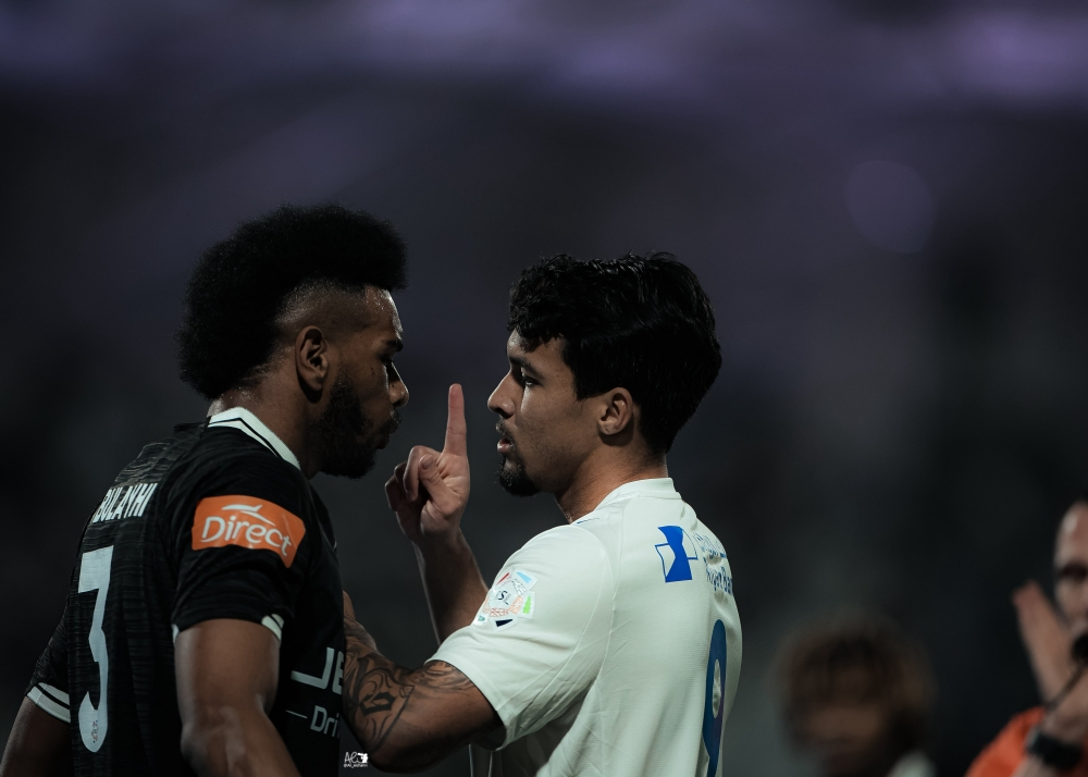 رد فعل علي البليهي بعد هدفه العكسي في مباراة الهلال والشباب