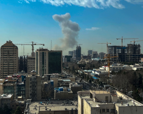 انفجارات طهران: إسرائيل تعلن ضربة استباقية ضد إيران