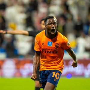 لانس الفرنسي يقترب من ضم فاشون ساكالا نجم الدوري السعودي