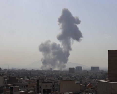 نفي إيراني لشائعات مقتل قادة عسكريين في هجمات إسرائيلية