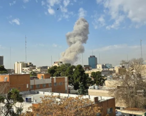 كواليس قرار مهاجمة إيران: تقييمات أمريكية وتحذيرات خطيرة