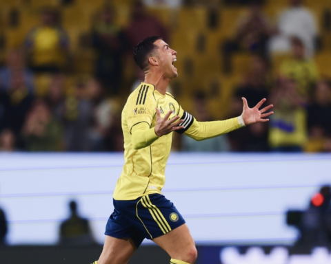 رونالدو يهدر ركلة جزاء حاسمة مع النصر في الدوري السعودي