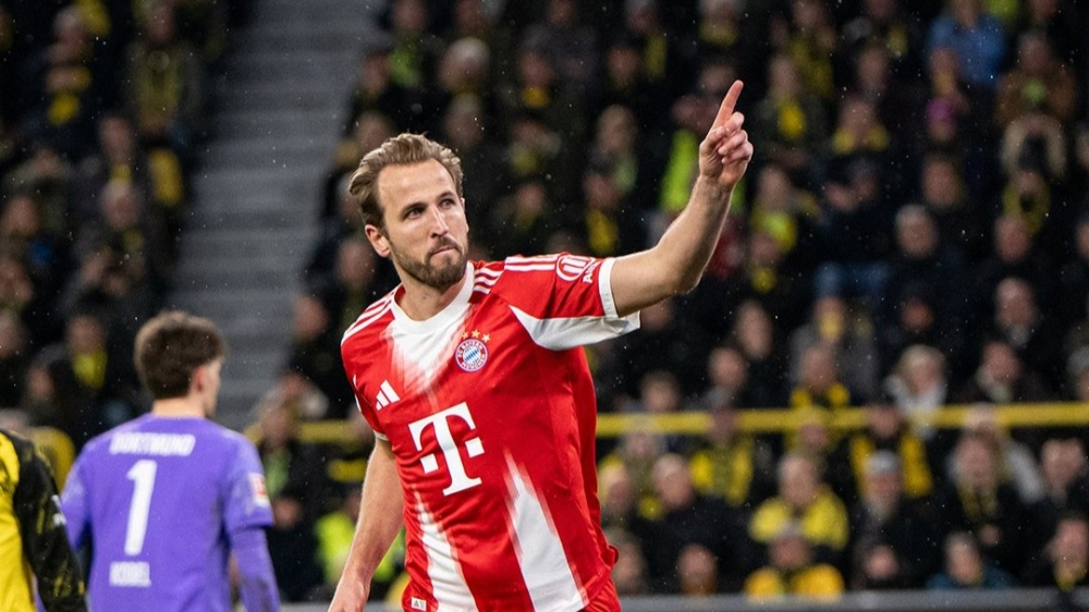 كين يقود بايرن ميونخ لفوز ساحق على دورتموند في الكلاسيكو