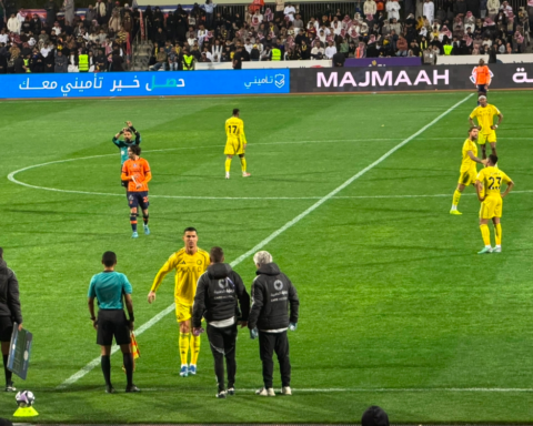 رد فعل رونالدو الغاضب بعد هدف الفيحاء في دوري روشن السعودي