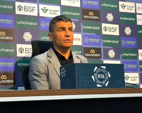 مدرب الفيحاء: خطأ تحكيمي أهدى النصر الفوز في دوري روشن