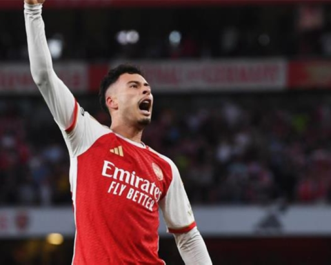 مارتينيلي على رادار برشلونة.. وآرسنال يحدد سعر البيع