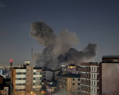 Powerful explosions rock Tehran Sunday evening: Initial details