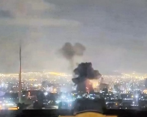 Explosion near Iranian television and targeting of oil tankers in the Gulf