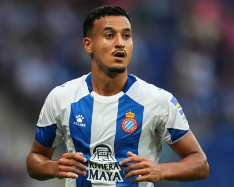 إيقاف مباراة إلتشي وإسبانيول بسبب إساءة عنصرية للمغربي الهلالي