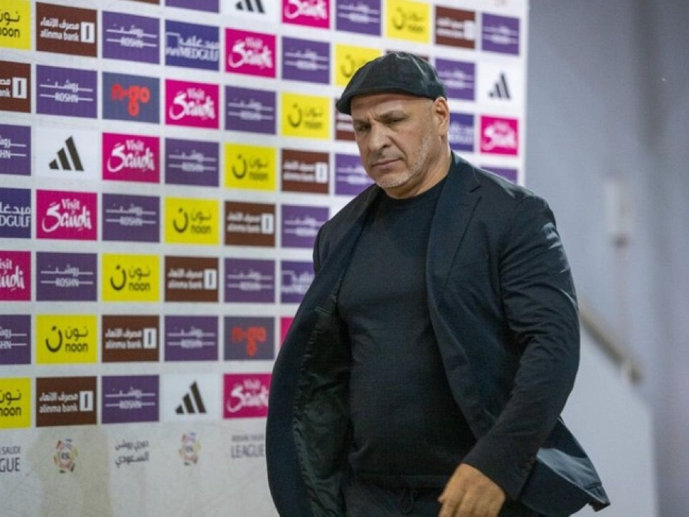 زكري يرفض راحة لاعبي الشباب قبل لقاء الاتفاق في دوري روشن