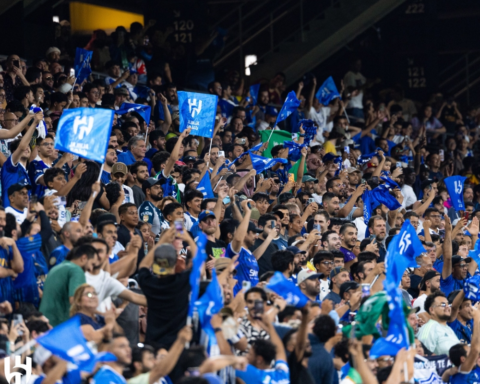 إحصائيات الحضور الجماهيري في دوري روشن حتى الجولة 24