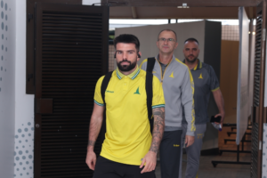 دونيس يختار علي سالم بديلاً لريبوتشو أمام الحزم