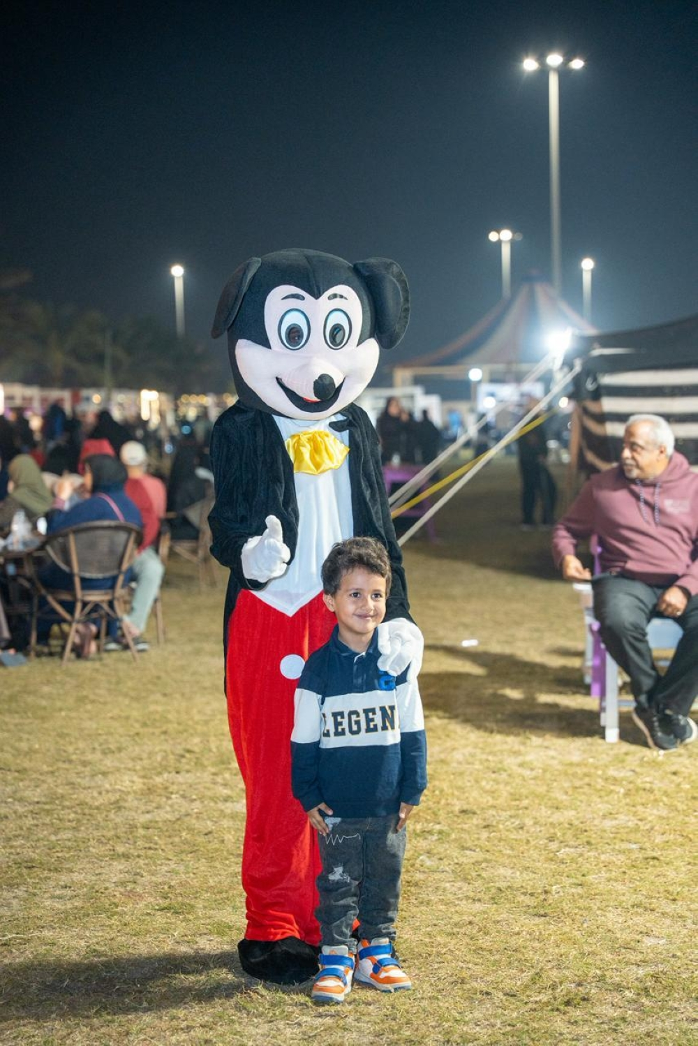 ختام مهرجان الزهور الخامس بالقطيف يجذب 470 ألف زائر