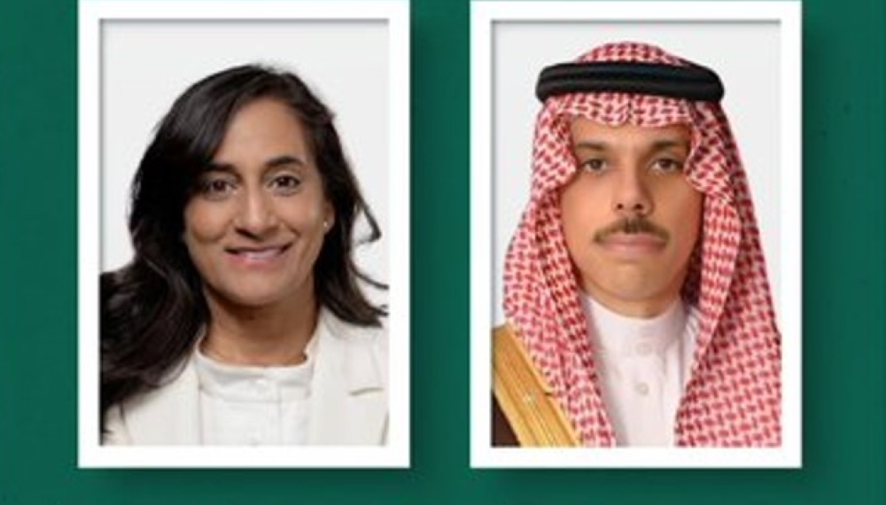 وزير الخارجية يبحث مع نظيرته الكندية مستجدات المنطقة والعلاقات