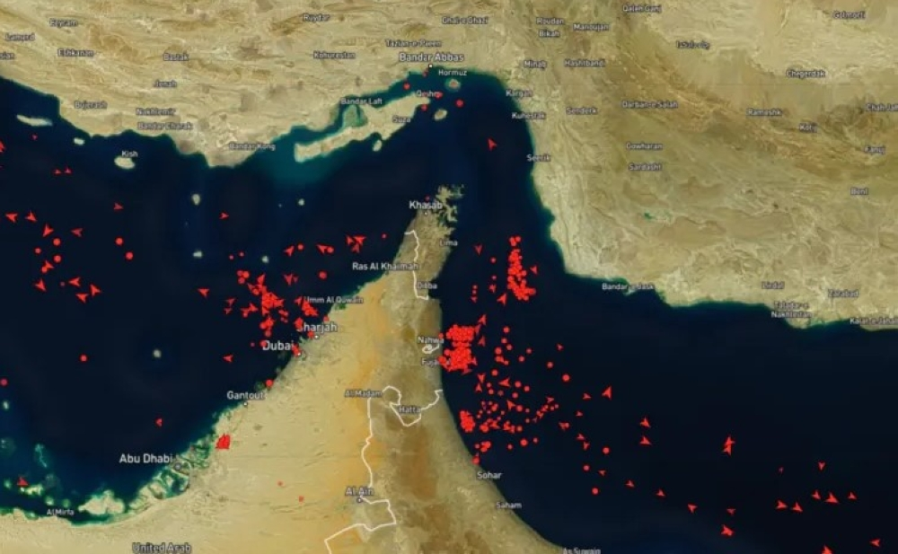 الحرس الثوري يهدد السفن في مضيق هرمز: أزمة ملاحة عالمية
