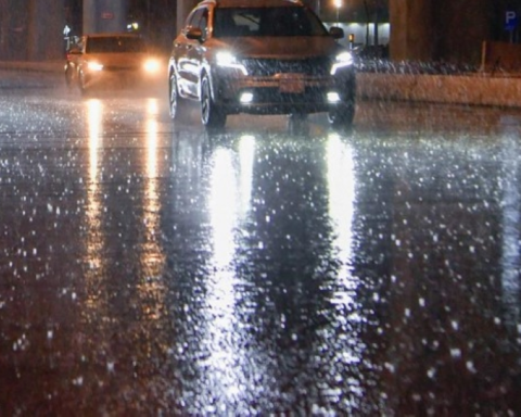 أمطار الرياض: تنبيهات الأرصاد وتحذيرات الدفاع المدني العاجلة