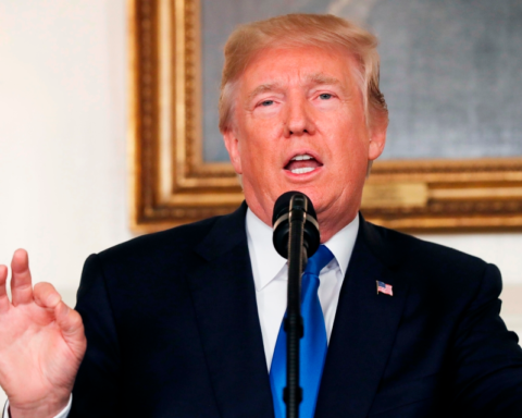 ترامب: الرد على حادثة السفارة الأمريكية في الرياض قريب